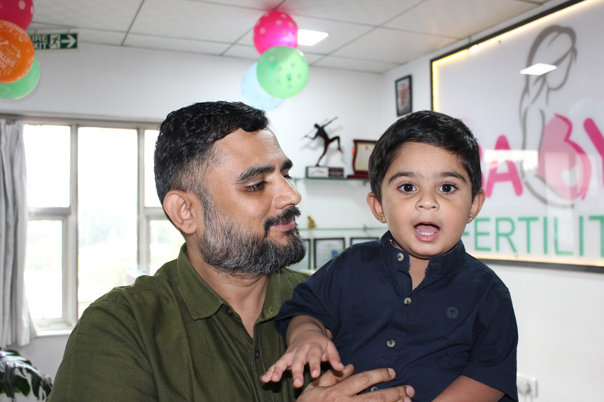 BabySure IVF patient family with their baby